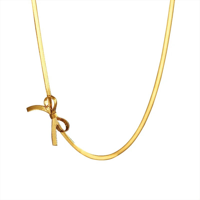 The Bow Necklace