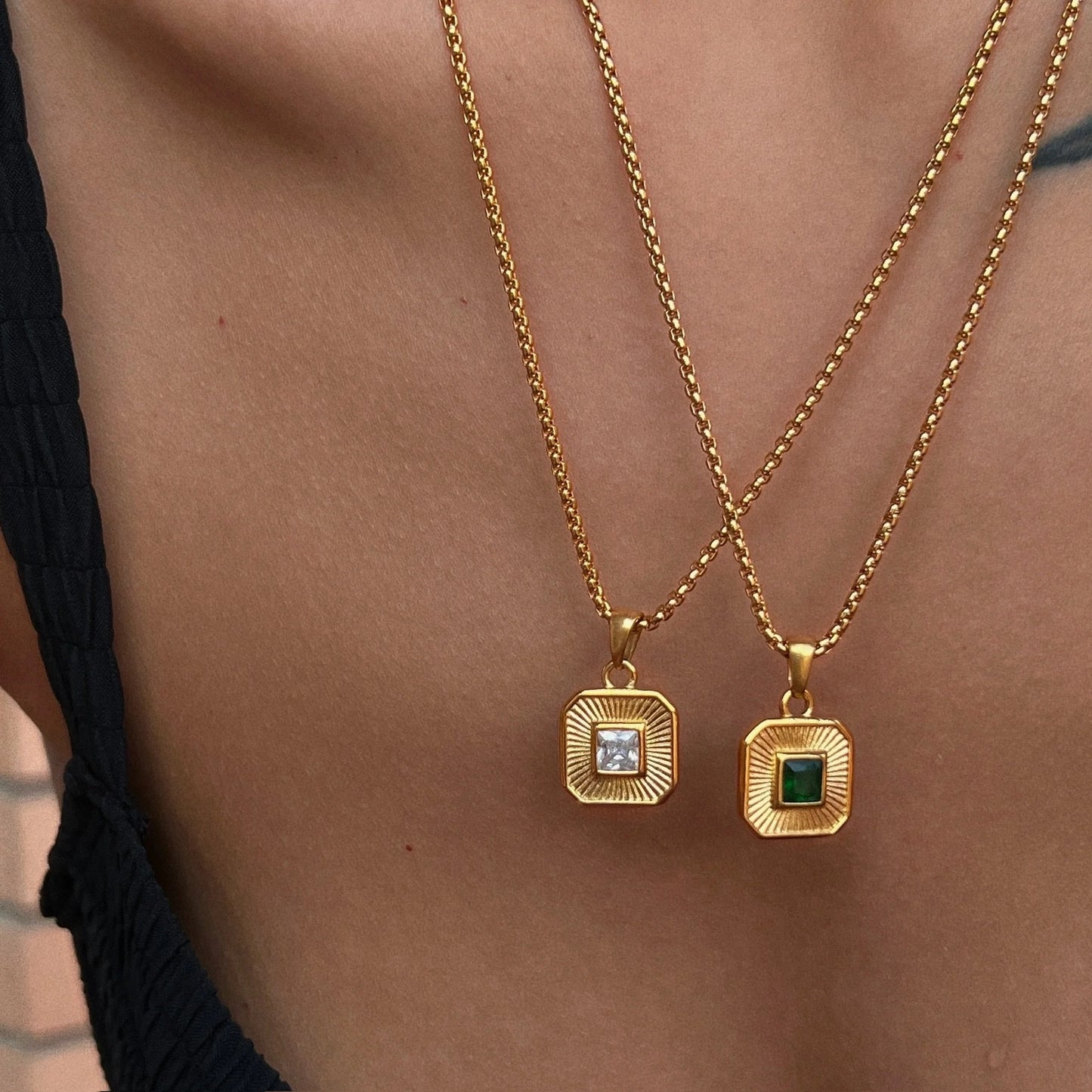 Geometric necklace