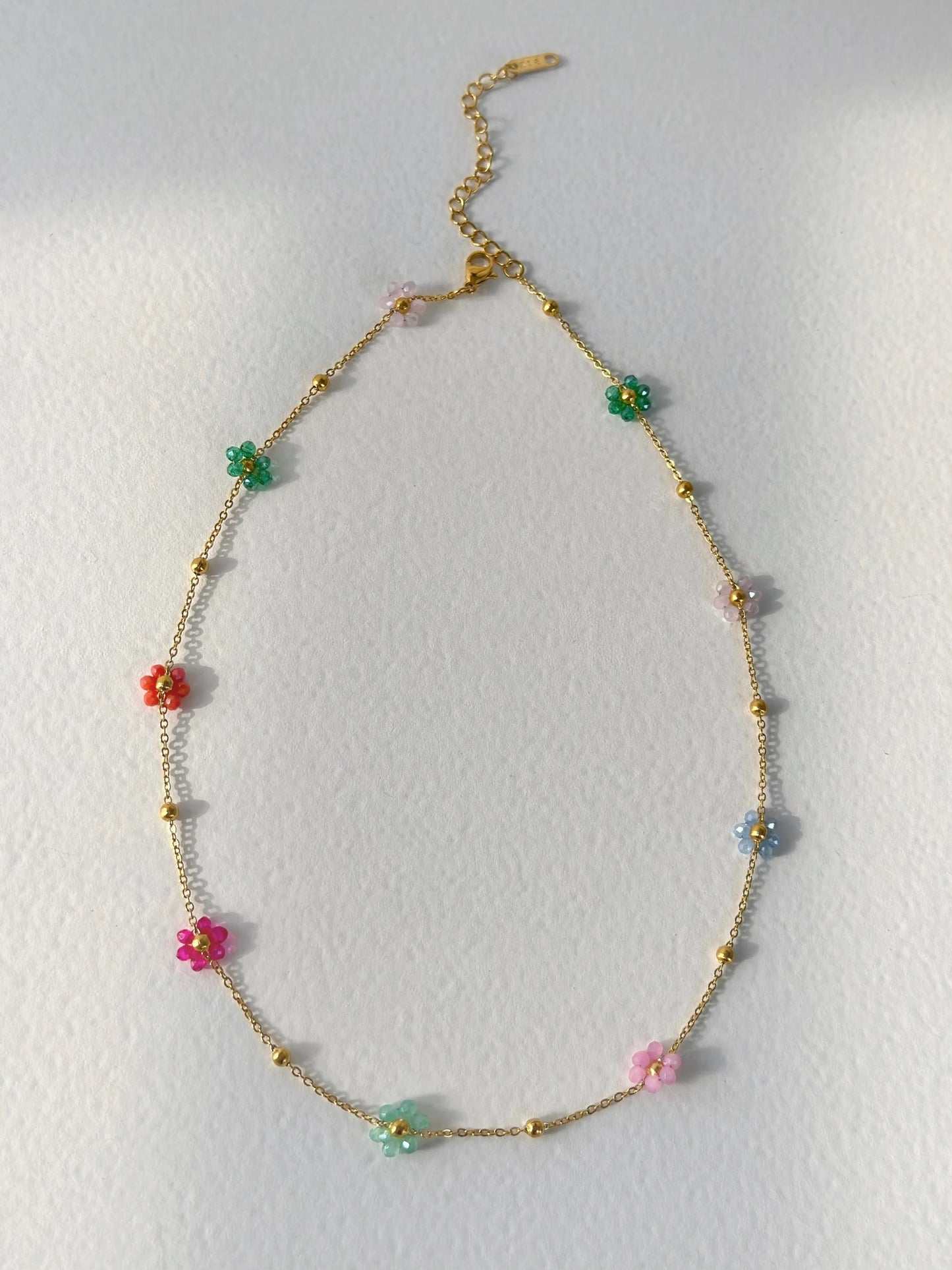 Blooming necklace