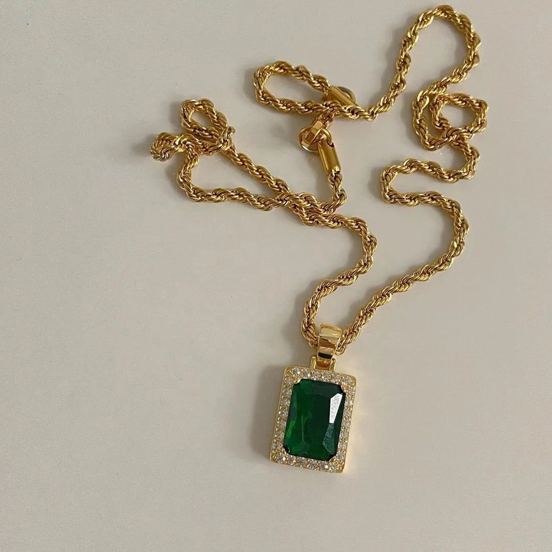The Kohinoor necklace